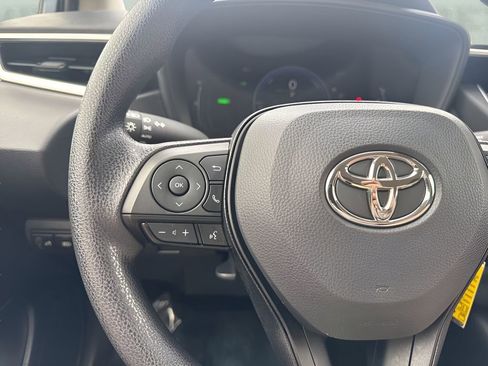 Used 2026 Toyota Corolla LE FWD image 14