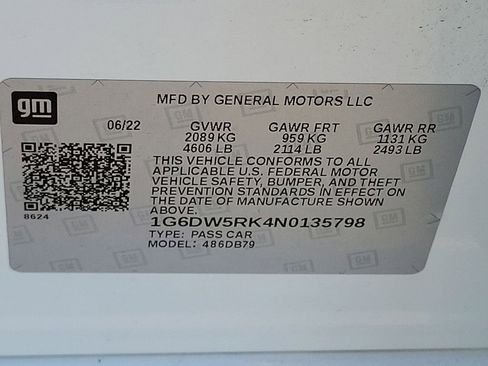 Certified 2022 Cadillac CT5 Luxury w/ Sun And Sound Package image 32