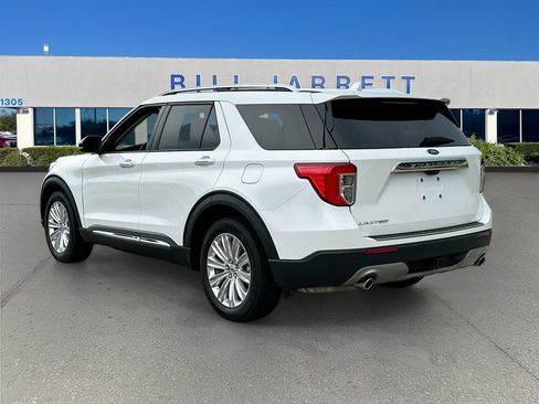 Certified 2023 Ford Explorer Limited w/ Limited Technology Package RWD image 5