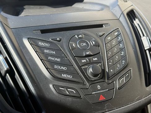 Used 2015 Ford C-MAX SE w/ Interior Protection Package FWD image 16