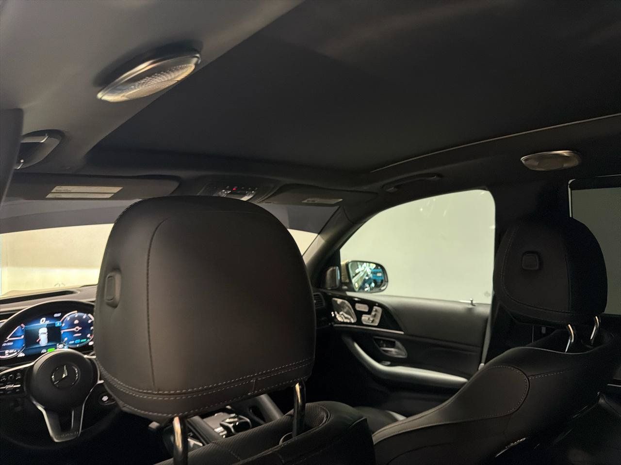 Used 2023 Mercedes-Benz Maybach GLS 600 4MATIC image 28