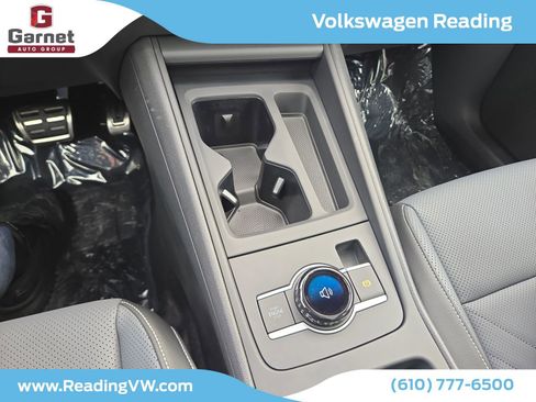 New 2026 Volkswagen Tiguan SE R-Line image 17