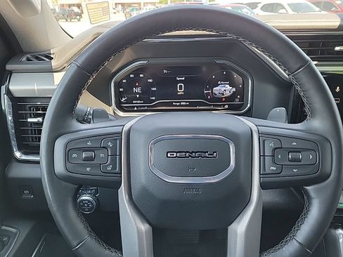 Used 2024 GMC Sierra 1500 Denali w/ Technology Package AWD/4WD image 13