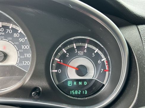 Used 2013 Chrysler 200 Touring FWD image 12
