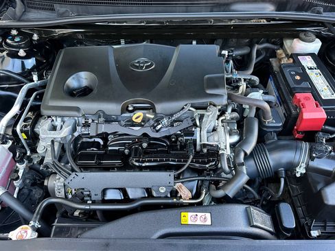 Used 2019 Toyota Camry SE FWD image 23