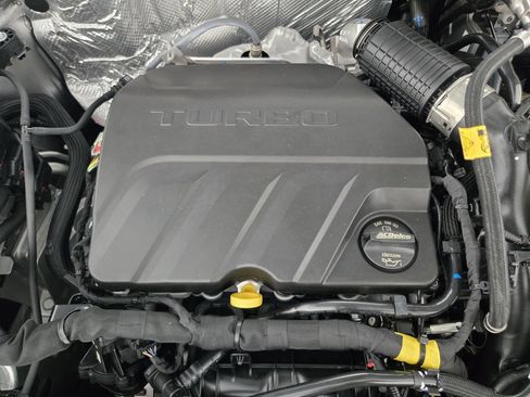 New 2026 Chevrolet Trax LS w/ LS Convenience Package FWD image 35