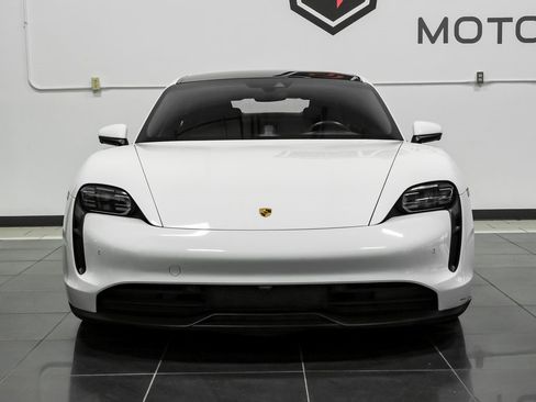 Used 2022 Porsche Taycan image 7