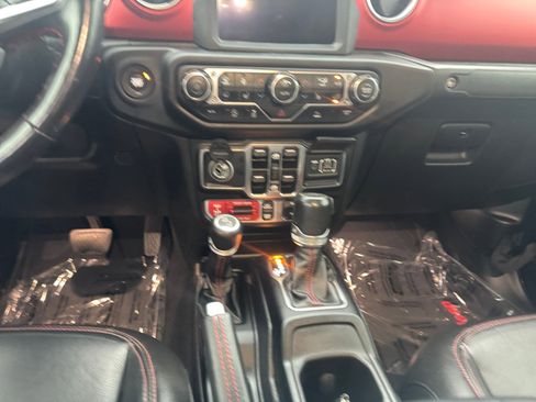 Used 2021 Jeep Gladiator Rubicon image 11