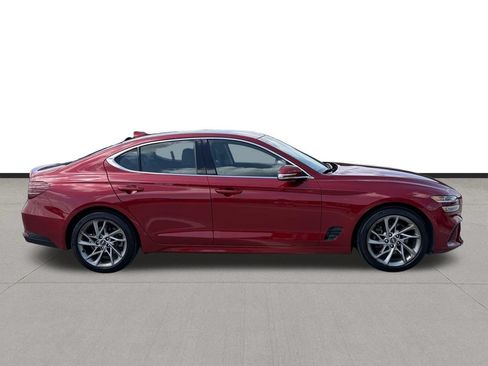 Used 2022 Genesis G70 2.0T RWD image 4