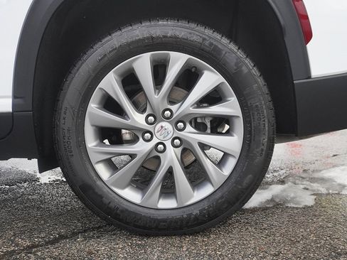 Used 2025 Buick Enclave Preferred w/ Power Package image 25