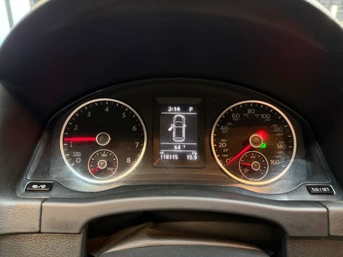 Used 2017 Volkswagen Tiguan Limited w/ Premium Package image 12