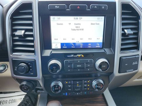 Used 2020 Ford F150 Lariat w/ Equipment Group 502A Luxury AWD/4WD image 13