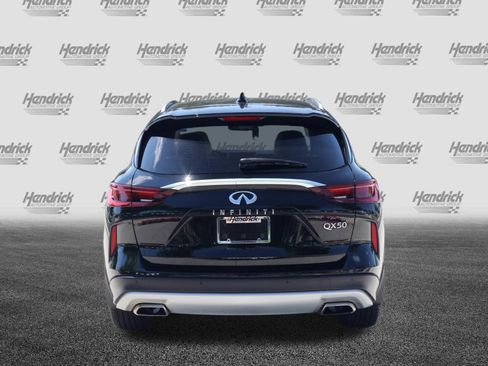 Used 2022 INFINITI QX50 Essential FWD image 8
