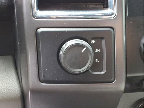 Used 2015 Ford F150 XLT w/ Equipment Group 301A Mid AWD/4WD image 11