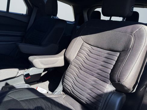 Used 2020 Ford Explorer XLT w/ Comfort Package image 15