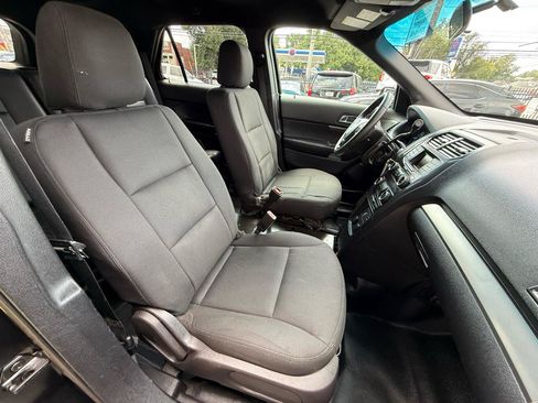Used 2019 Ford Explorer 4WD Police Interceptor image 16