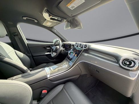 Used 2025 Mercedes-Benz GLC 300 image 15