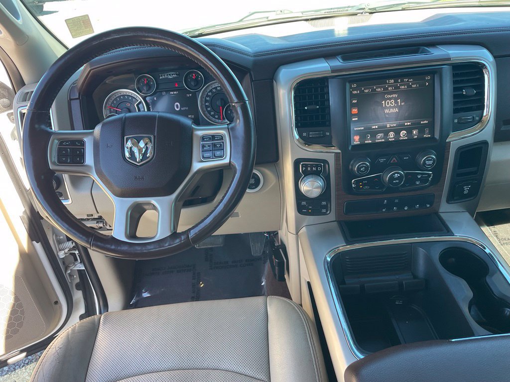 Used 2016 RAM 1500 Laramie w/ Convenience Group AWD/4WD image 4