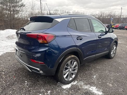 Used 2023 Buick Encore GX Essence w/ Experience Buick Package image 9
