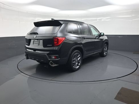 Used 2023 Honda Passport EX-L image 3