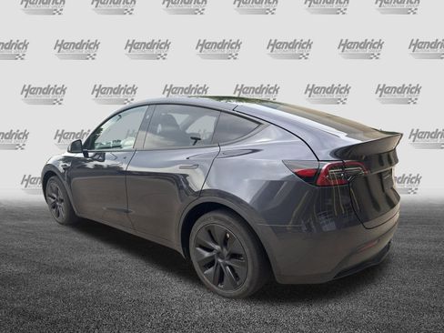Used 2024 Tesla Model Y Long Range AWD/4WD image 8