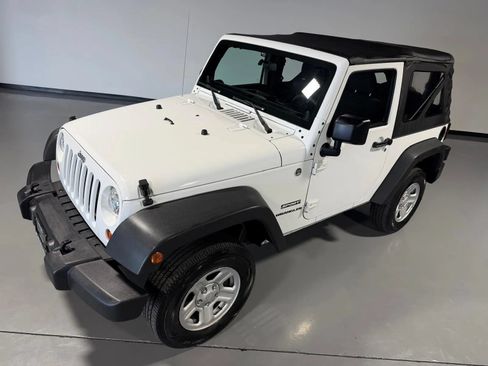 Used 2012 Jeep Wrangler Sport AWD/4WD image 34
