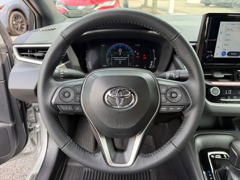 Used 2026 Toyota Corolla SE FWD image 14