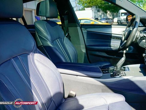 Used 2018 BMW M550i xDrive w/ Driving Assistance Package AWD/4WD image 34