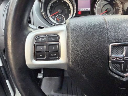 Used 2019 Dodge Grand Caravan GT FWD image 13