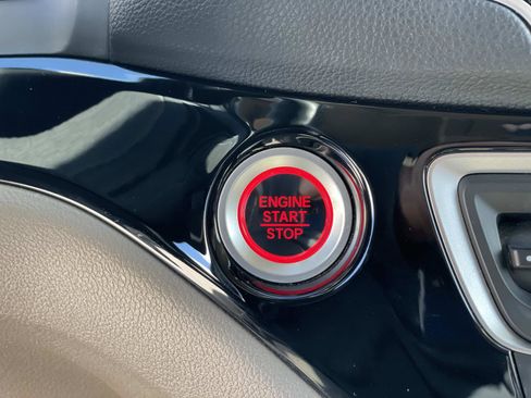 Used 2019 Honda Pilot Elite image 13