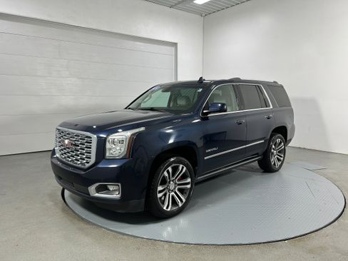 Used 2020 GMC Yukon Denali w/ Denali Ultimate Package image 18