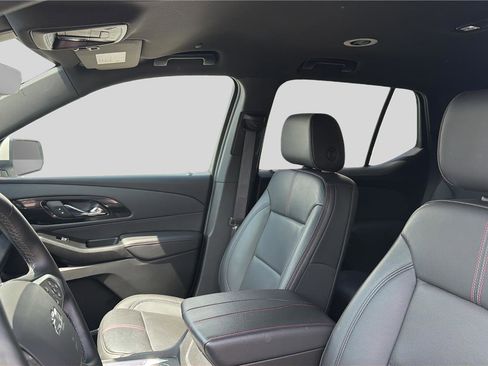 Used 2023 Chevrolet Traverse RS w/ LPO, Floor Liner Package AWD/4WD image 16