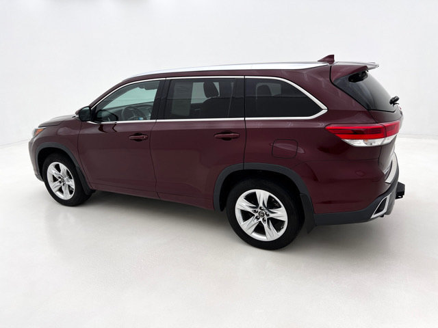 Used 2018 Toyota Highlander Limited AWD/4WD image 10