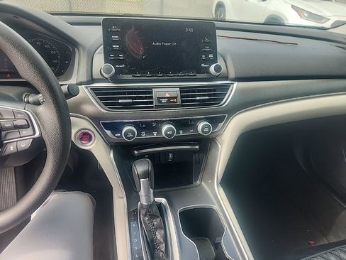 Used 2020 Honda Accord LX image 23