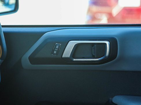 Used 2022 Ford Bronco Badlands image 21