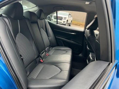 Used 2018 Toyota Camry L image 28