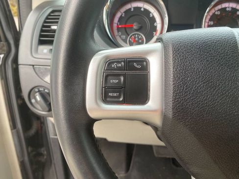 Used 2017 Dodge Grand Caravan SE w/ Power Window Group image 16