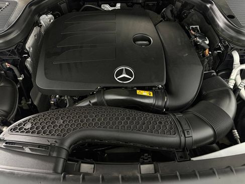 Used 2022 Mercedes-Benz GLC 300 image 35
