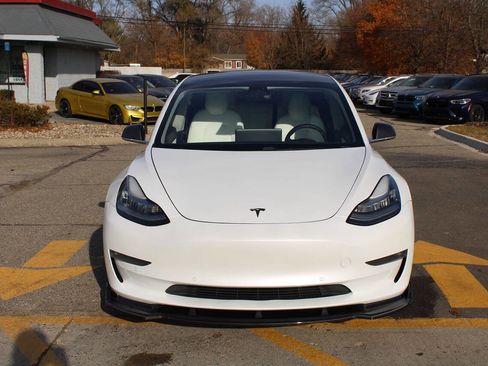 Used 2020 Tesla Model 3 Performance image 3