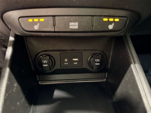 Used 2021 Hyundai Accent Limited image 26