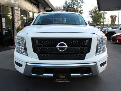 Used 2023 Nissan Titan SV RWD image 8