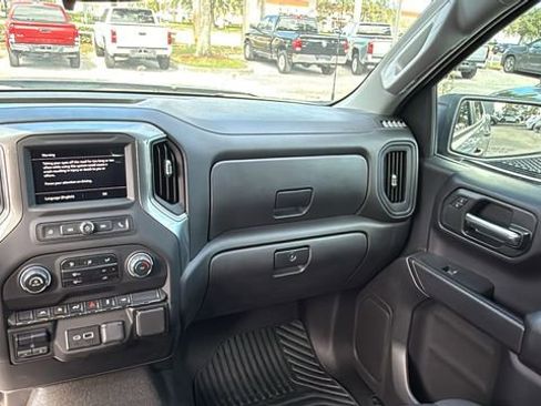 Used 2025 Chevrolet Silverado 1500 Custom image 16