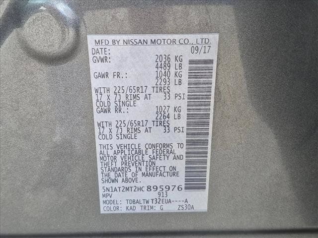 Used 2017 Nissan Rogue SV w/ SV Premium Package FWD image 25