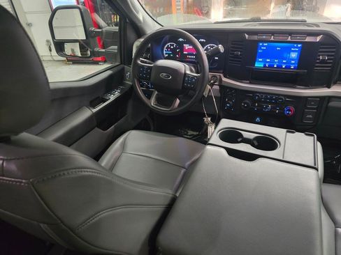 Used 2024 Ford F250 XL w/ XL Driver Assist Package AWD/4WD image 39