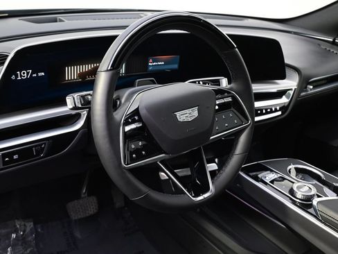 Certified 2024 Cadillac Lyriq Luxury AWD/4WD image 10