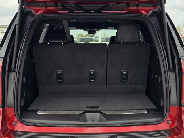 Used 2023 Chevrolet Tahoe High Country AWD/4WD image 9