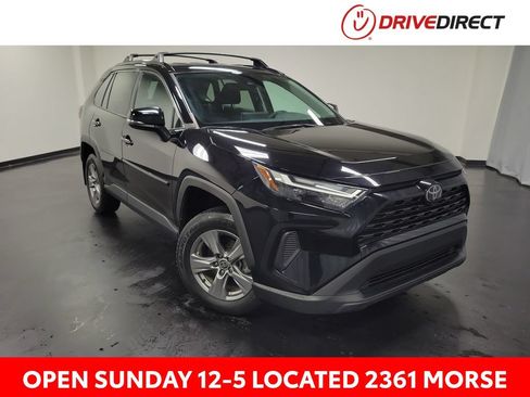 Used 2024 Toyota RAV4 XLE AWD/4WD image 1