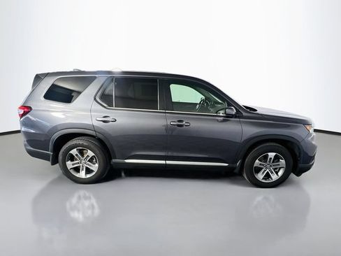 Used 2025 Honda Pilot EX-L image 9