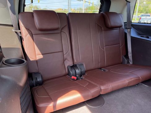 Used 2019 Chevrolet Tahoe Premier AWD/4WD image 23