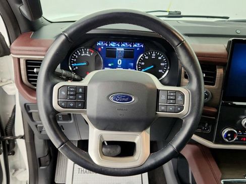 Used 2022 Ford Expedition Max Limited image 14